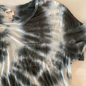 Tie-dye t-shirt